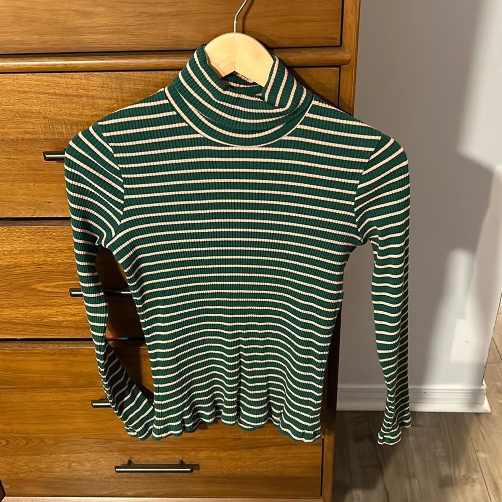 Green and pink stretchy cotton rib turtleneck size 6